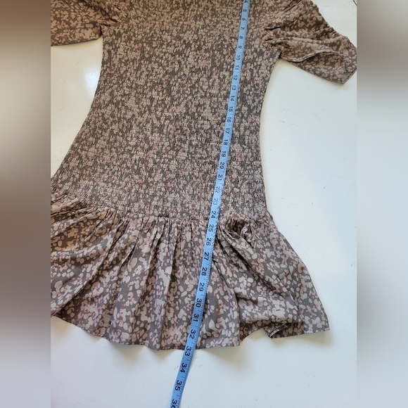 French Connection Erika Drape Printed Smock Dress in Khaki-Green Size Small - Picture 5 of 10